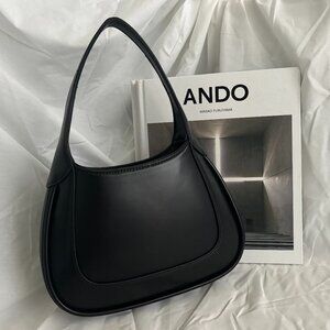 Oak + Fort Black Purse